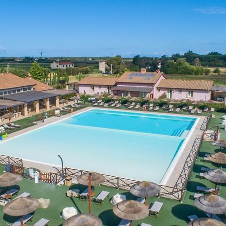 Fattoria Palazzeta - Pet & Family Friendly Aparthotel Cecina  Ngoại thất bức ảnh