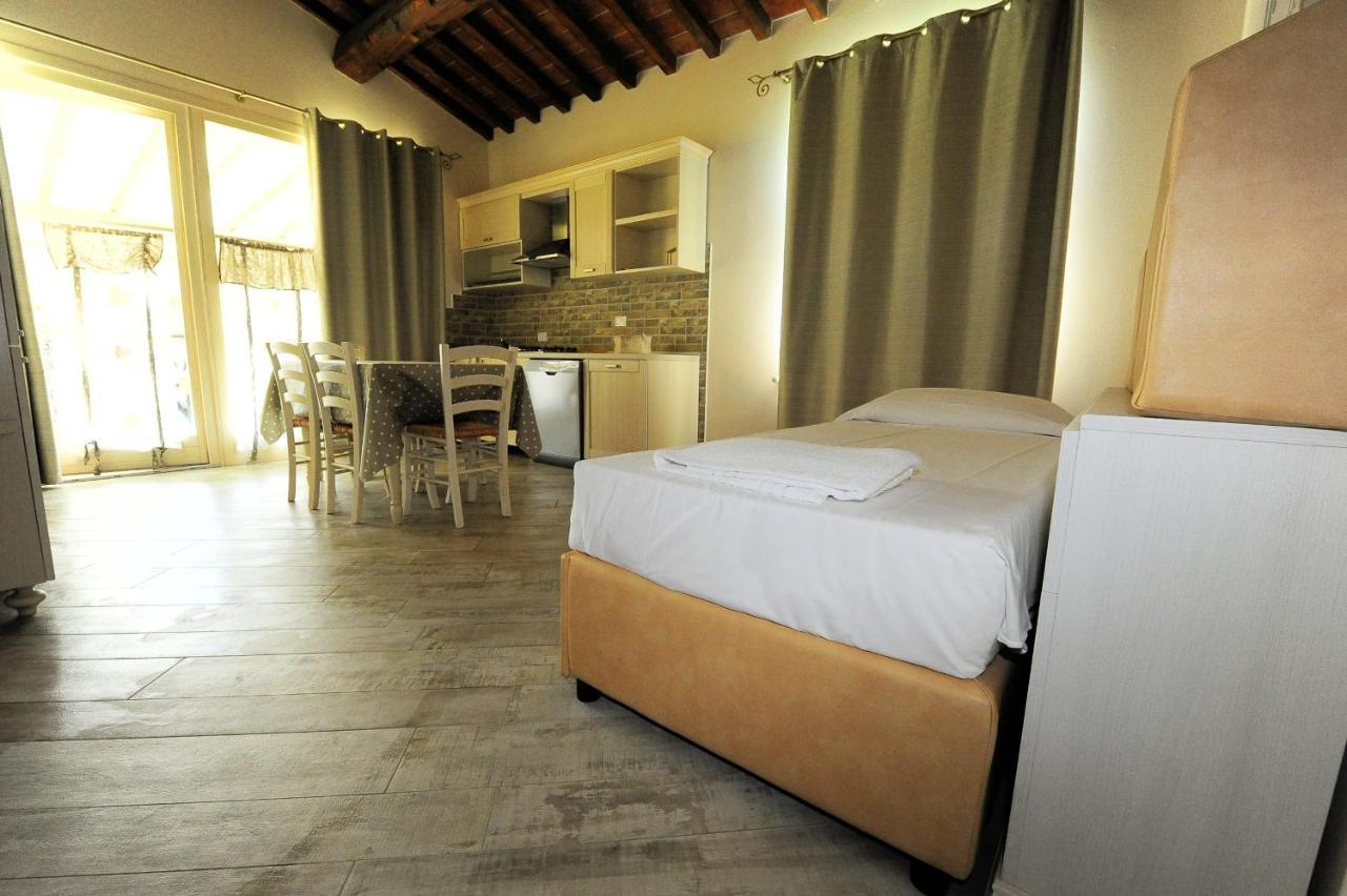 Fattoria Palazzeta - Pet & Family Friendly Aparthotel Cecina  Ngoại thất bức ảnh
