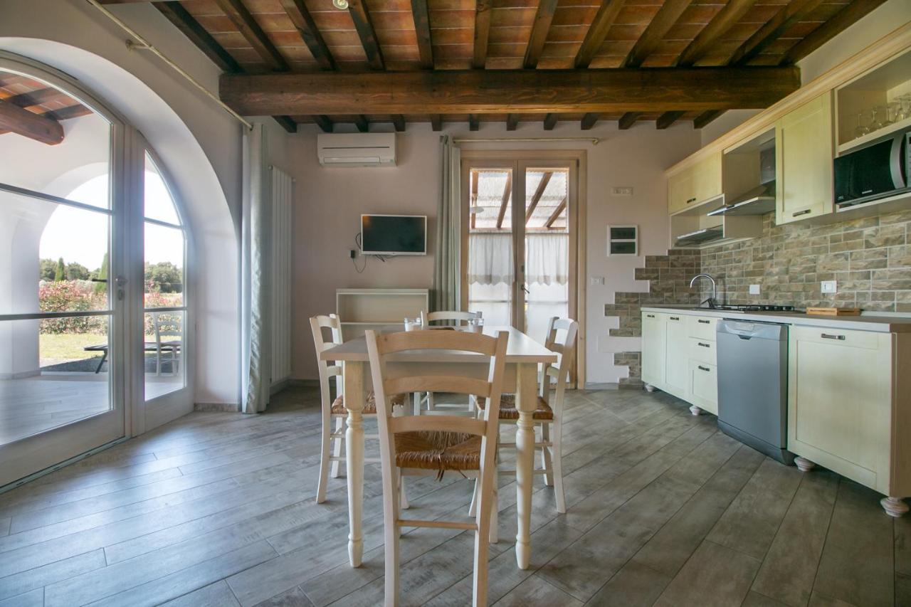 Fattoria Palazzeta - Pet & Family Friendly Aparthotel Cecina  Ngoại thất bức ảnh