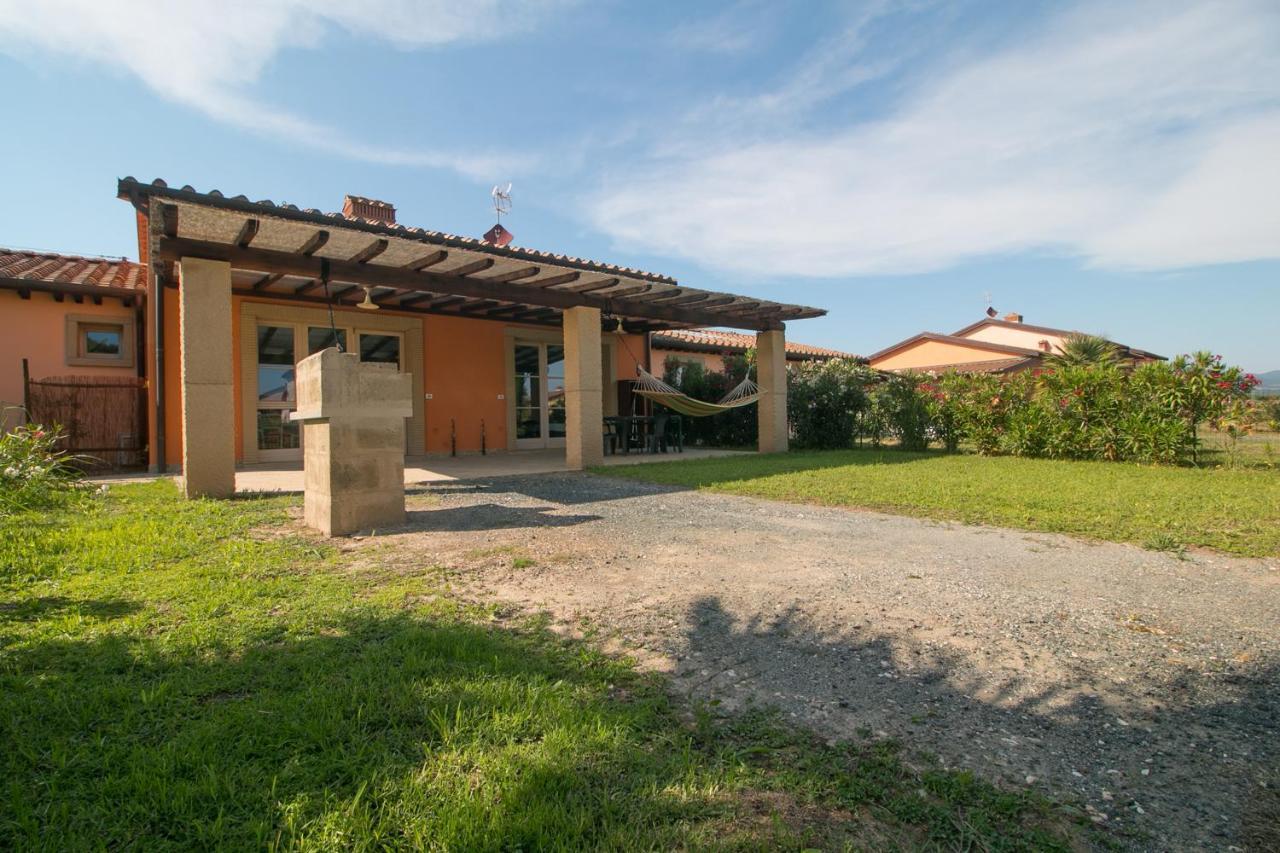 Fattoria Palazzeta - Pet & Family Friendly Aparthotel Cecina  Ngoại thất bức ảnh
