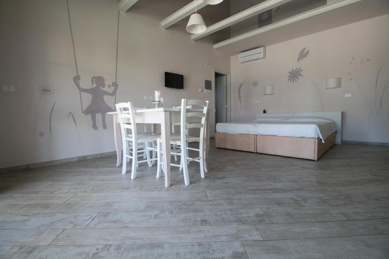 Fattoria Palazzeta - Pet & Family Friendly Aparthotel Cecina  Ngoại thất bức ảnh
