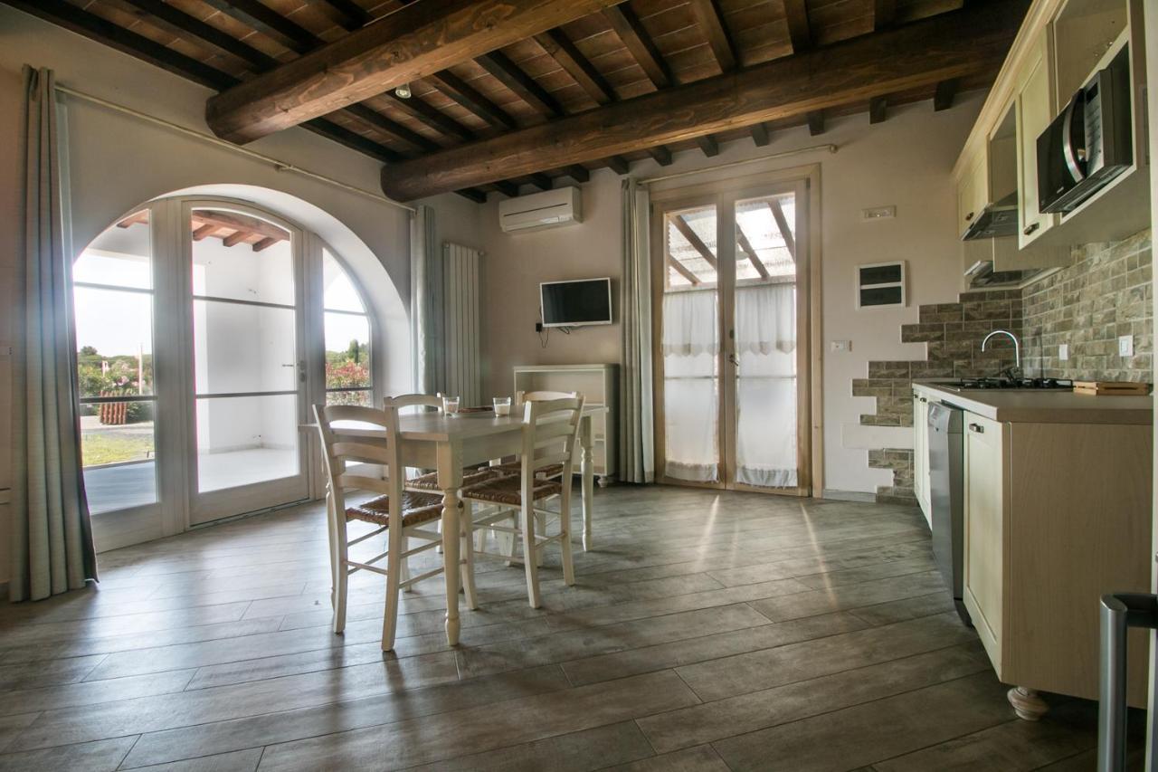 Fattoria Palazzeta - Pet & Family Friendly Aparthotel Cecina  Ngoại thất bức ảnh