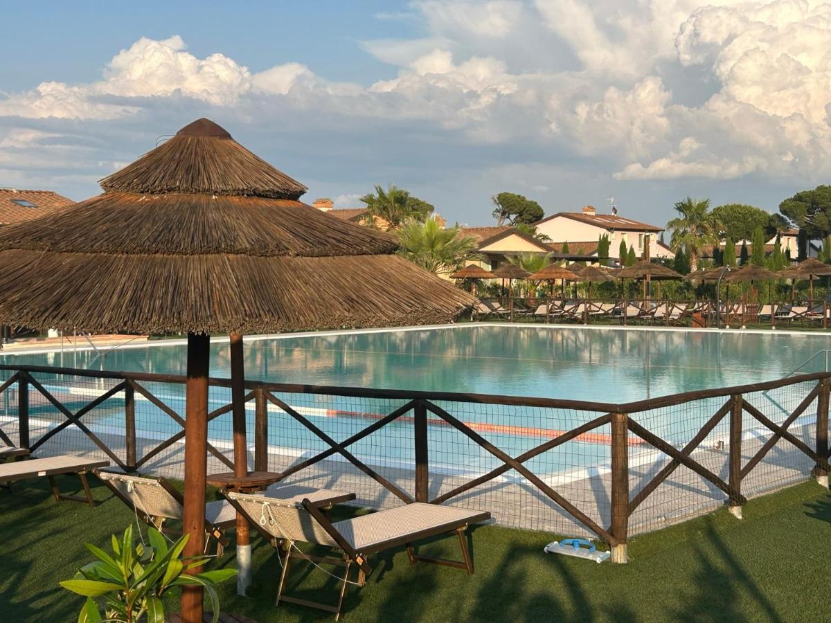 Fattoria Palazzeta - Pet & Family Friendly Aparthotel Cecina  Ngoại thất bức ảnh